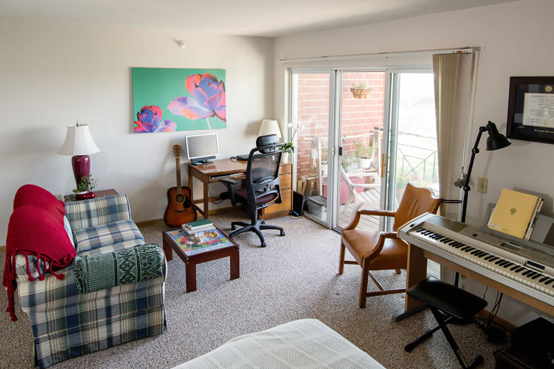 Clybourn Place - Living Room