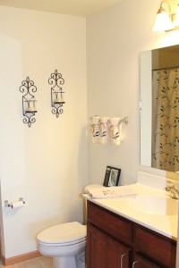 Hawks Landing - Bathroom