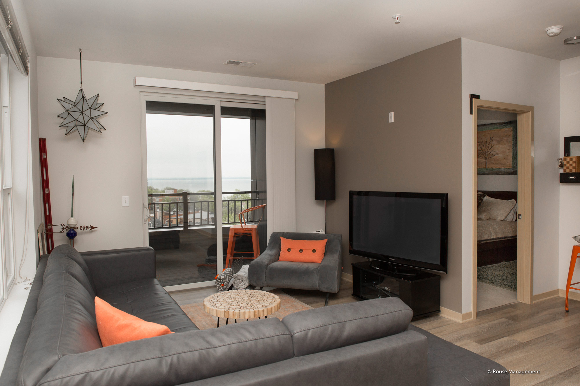 Capitol's Edge Apartments - Living Room