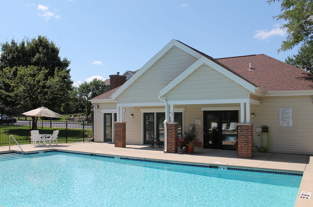 Apartment complex pool and clubhouse