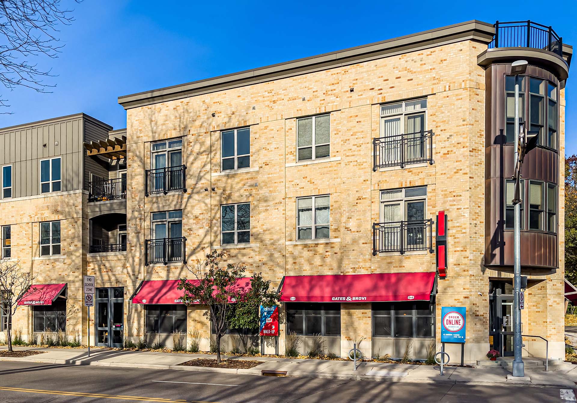 Corner view of Parman Place shops and apartments